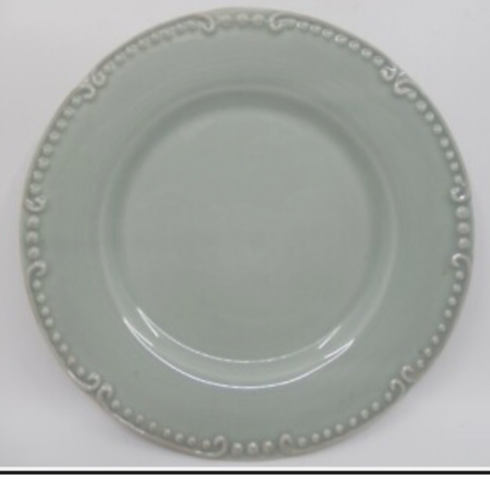 New Skyros Designs Isabella ice blue color charger plate set of 4
